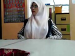 Un jeune garçon nephael video gratuite trompe sa petite amie avec sa magnifique belle-mère