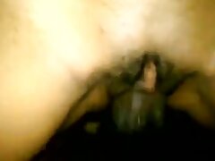 Un couguar de video erotque taille plus se fait embrasser et pénétrer la chatte