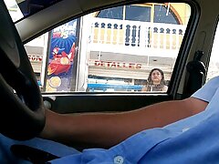 Une salope aux gros seins sexy video de sece avec une chatte sexy se fait remplir de sperme