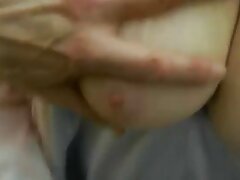 Une adolescente est impliquée dans la construction d'une carrière xxl vidéo porno français dans le porno en se faisant défoncer