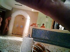 Deux filles aux corps chauds se font les meilleurs vidéos pornos défoncer dans un trio pervers