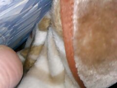 une salope ébène avec vidéo du sexe une superbe croupe se fait baiser si fort dans la cuisine
