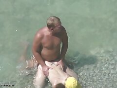 Chanell Heart fait jouir le blanc dans sa bouche video de cul de clara morgane