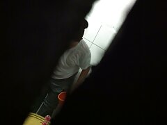 Les amants adolescents exécutent quelque chose de spécial et video sexe femme sexy de passionné au lit