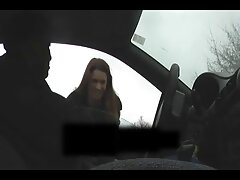 Kat, une latina, video ertique s'est effondrée dans la gorge pour traiter la dépression