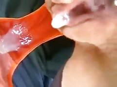 Les amants excités ajoutent des éléments de fétichisme des vedeo pirno pieds à leurs ébats amoureux