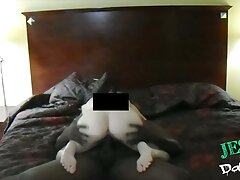Une fille ringard se fait baiser en jouant videos gratuites jacquie michel à des jeux vidéo