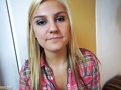 Le sexe incroyable commence par une pipe et se vidéos pornos française termine par une levrette