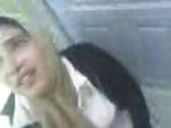 Teen squirter Cleo Vixen aime ses doigts et sa les vidéos porno bite
