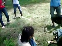 Une brune hongroise et une blonde erotique video gratuite russe chevauchent deux bites de manière sauvage