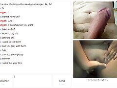 Une fille au gros cul avec de video sexe amateurs gros seins est sur une bite bien dure