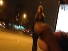 Un mec maigre doit baiser la policière bien roulée pour éviter les problèmes video xxl gratuite