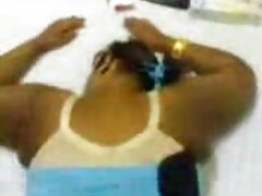Diva a frappé fort et attend une énorme pornographie vidéo sexuelle dose de sperme pour de gros seins