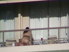 Une brune qui aime l'anal se fait remplir la chatte videos pornos romantiques serrée