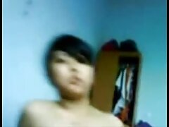 Foxy babe doigte son minou douloureux dans le vidéos porno sexe arabe lit