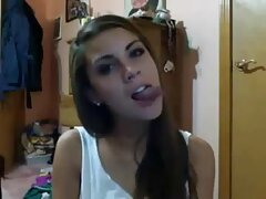 Adorable brune chérie veut x porno vidéo x frotter son vagin serré