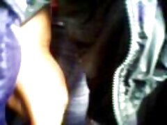 Des amis et leurs video femme nu tukif salopes baisent dans un long quatuor hardcore