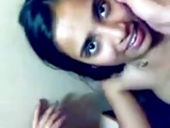Le sexe anal avec une grosse bite fait gémir porno amateur streaming l'adolescent russe