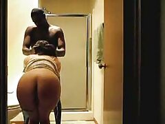 Doux adolescent porno poussin video erotiqie se fait défoncer par derrière