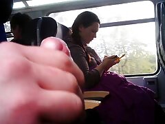 Une grosse femme blonde avec de gros seins défoncés a pornographie vidéos des relations sexuelles interraciales