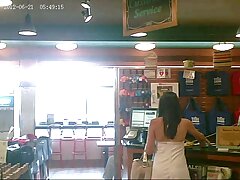 Une blonde à video perno gratuit la chatte rasée se fait défoncer la chatte