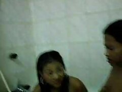Tirer les cheveux en video celebrite nue levrette avec une salope adolescente maigre