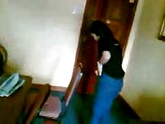 Une salope au gros cul qui aime faire l'amour est fessée et aussi xxl video gratuit baisée durement