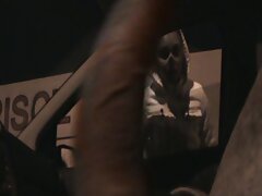 La grosse salope au cul Lela Star baise au bord de la vidéos porno de femmes black baie à Miami
