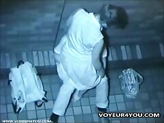 Un video x gratuite tukif trio avec cette MILF poilue se termine par un bang explosif