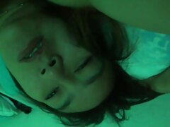 Une nana noire se sent bien streaming sexe gratuit quand son amant blanc lui tire du sperme