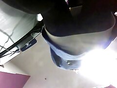 Teen video de s3xe salope prend avec impatience de l'argent pour se faire baiser en public