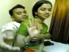 Plusieurs femmes sont avec un mec, prenant sa grosse érection tukif nouvelle video dure