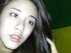 Une bimbo blonde video xxx jeune sexy avec un beau cul se fait prendre en levrette