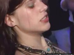 Scène de style POV avec une belle blonde video film x gratuite en action hardcore
