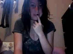 Une xxl video gratuit nana aux gros seins chevauche une bite formidable avec tant de passion