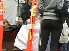 Une mignonne video streaming sexe amateur aux mamelons gonflés se prend une bite dans la chatte humide
