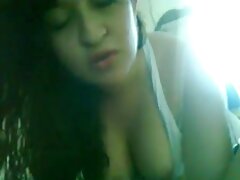 Ginger Babe profite de chaque centimètre de cet énorme arbre noir vidéo amateur streaming
