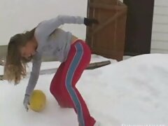 Une milf brune sexy se prend une bite dans la chatte humide aujourd'hui vidéos porno femme grosse
