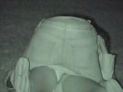 Belle blonde femme fontaine sex video entraînée dans un sexe imparable et dur sur le lit