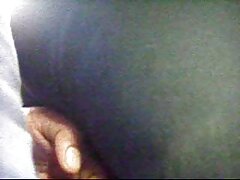 Une brune avec de video porno gratuit sur le net gros juggs a besoin d'une baise hard