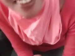 La video debile sex salope folle Luna Light s'étouffe avec la bite de Mick Blue et se fait analyser