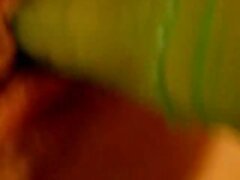 Une brune coquine video gratuite femme soumise aux gros seins chevauche et suce le pénis