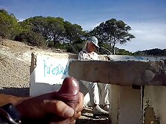Grosse bite poilue pour une video de cul clara morgane mignonne petite ado qui aime beaucoup baiser